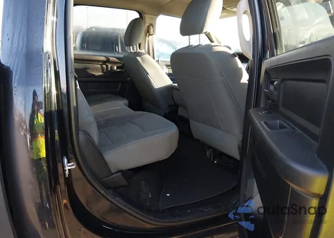 2017 Ram 1500 Express 4X4 5'7 Box z USA, uszkodzony, nr VIN 3C6RR7KT6HG523664